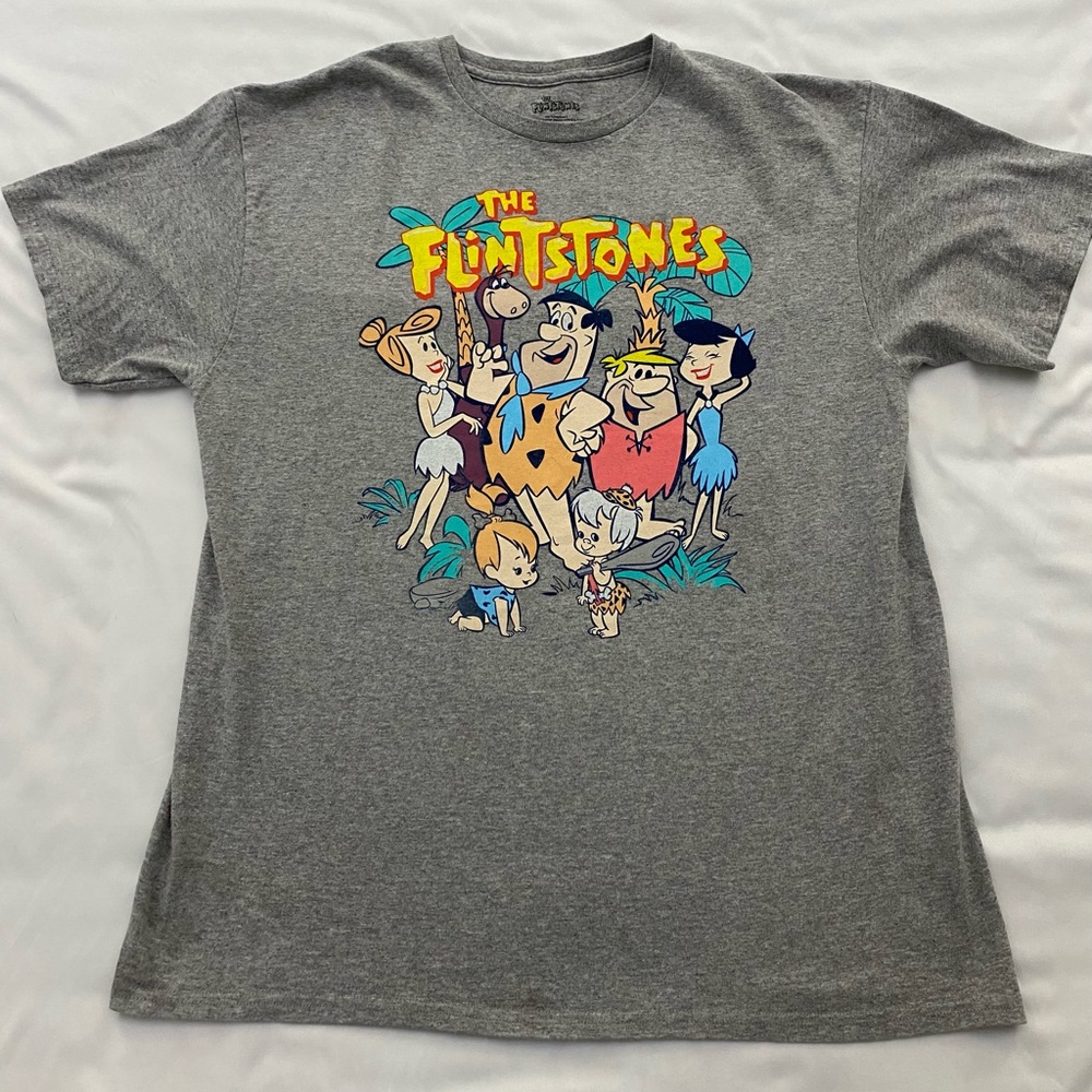 VINTAGE VIBES! The Flintstones Graphic Tee Size Large